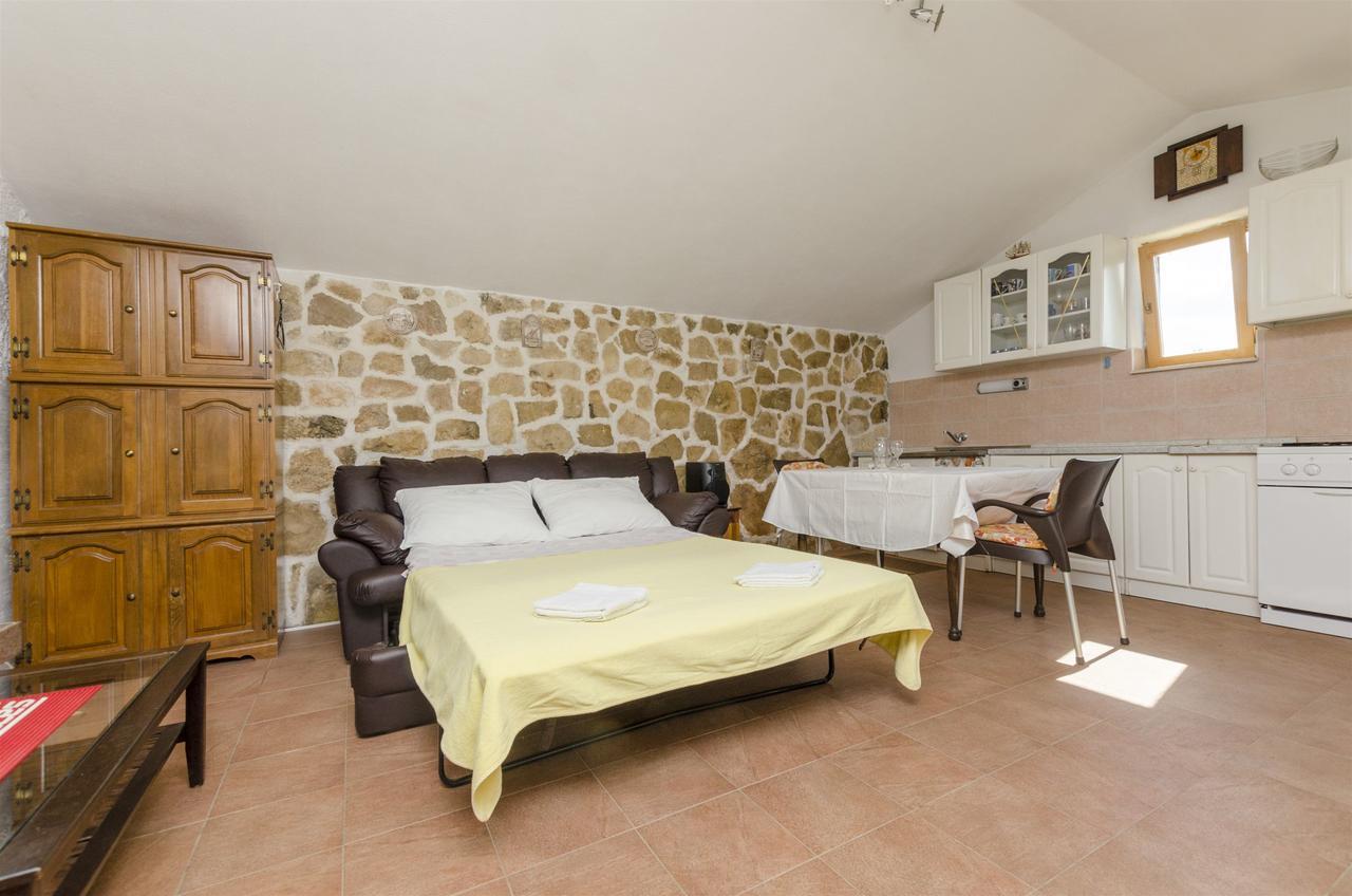 Villa House Fanita Splitska Exterior foto