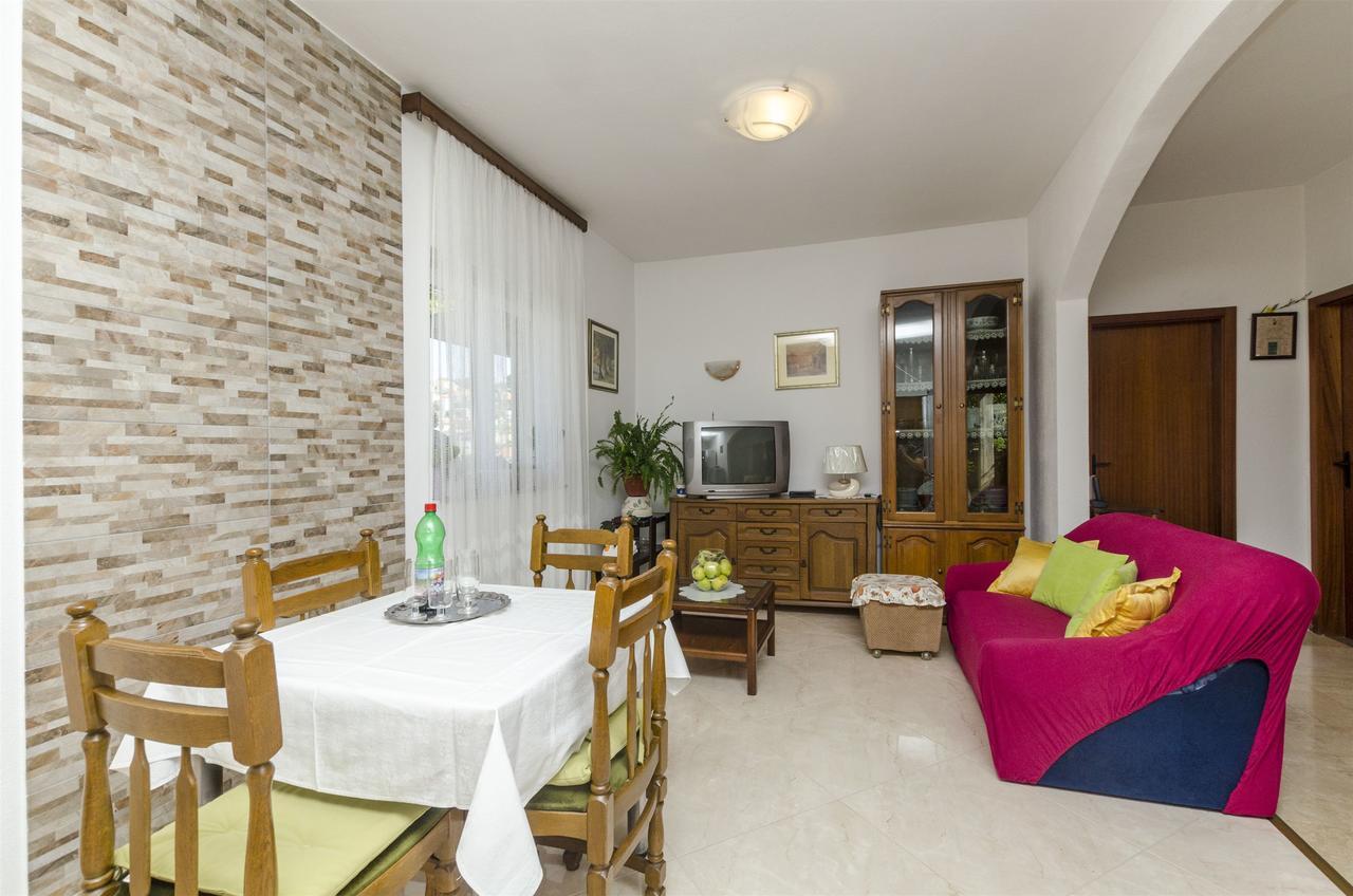 Villa House Fanita Splitska Exterior foto